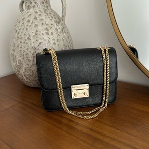 Henri Bendel Black crossbody evening bag like new